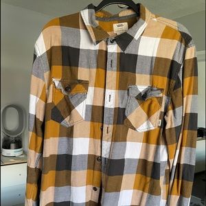 Checkered Vans long sleeve flannel shirt